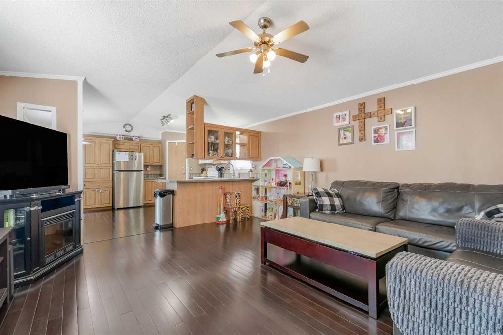 Fourth View of 411 Silver Pointe Drive , MH - Silver Pointe, Rural Grande Prairie No. 1, County of, Alberta, T8W 5K5