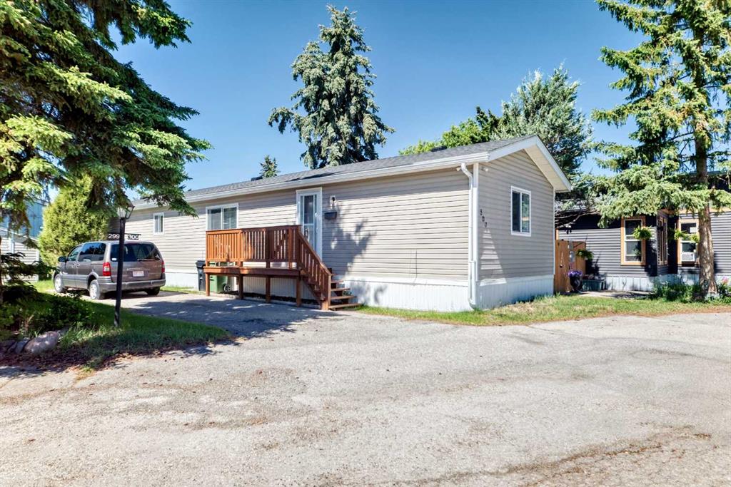 300, 3223 83 Street NW, A2319081, Alberta,