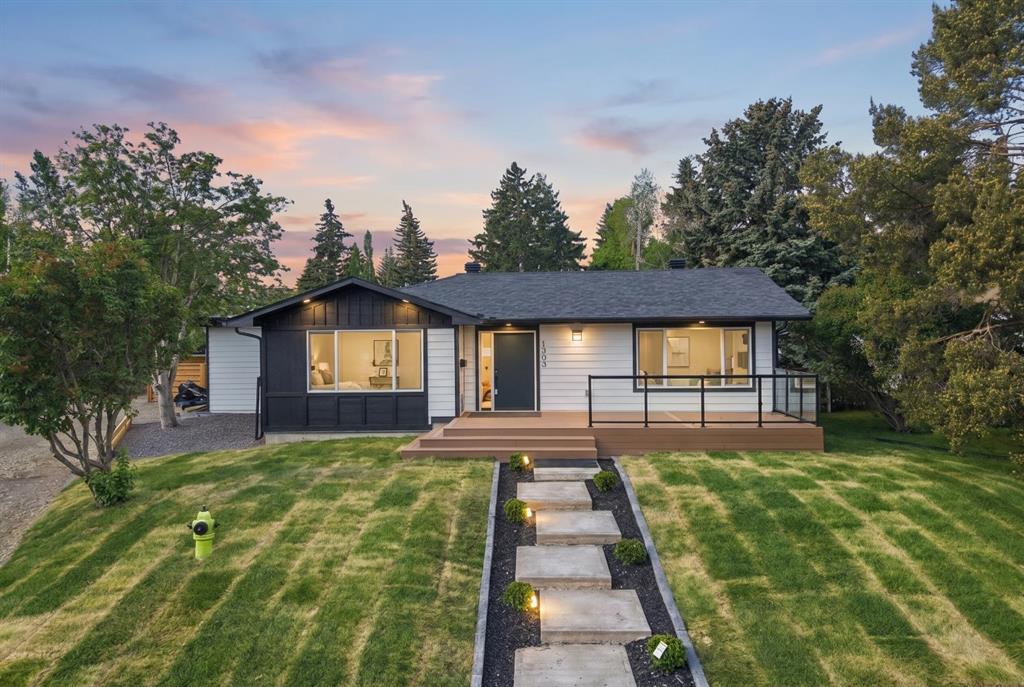 Third View of 1303 87 Avenue SW, Haysboro, Calgary, Alberta, T2V 0W2
