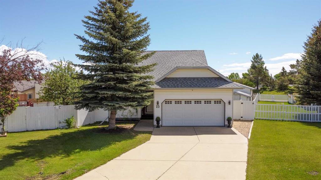 25 Kee Close , A2319132, Alberta,