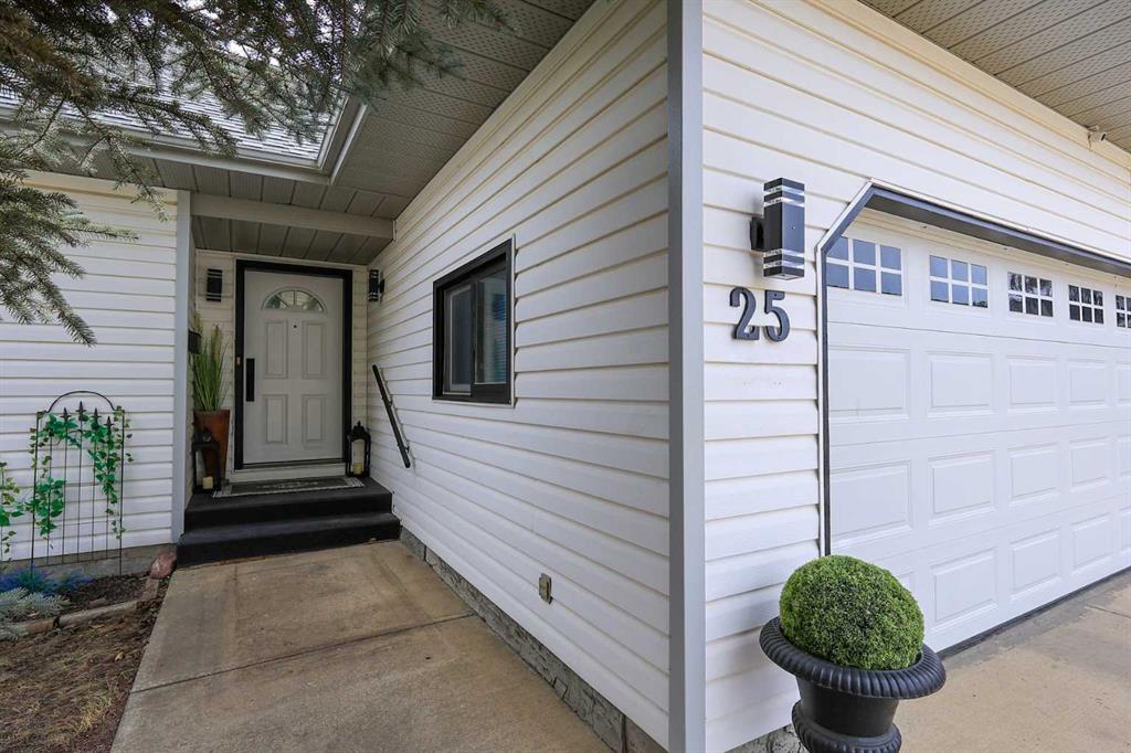 Third View of 25 Kee Close , Kentwood East, Red Deer, Alberta, T4P 3M4