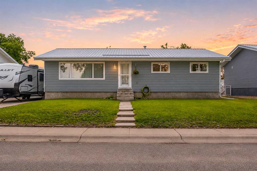 11 Blazier Park Street E, A2319179, Alberta,