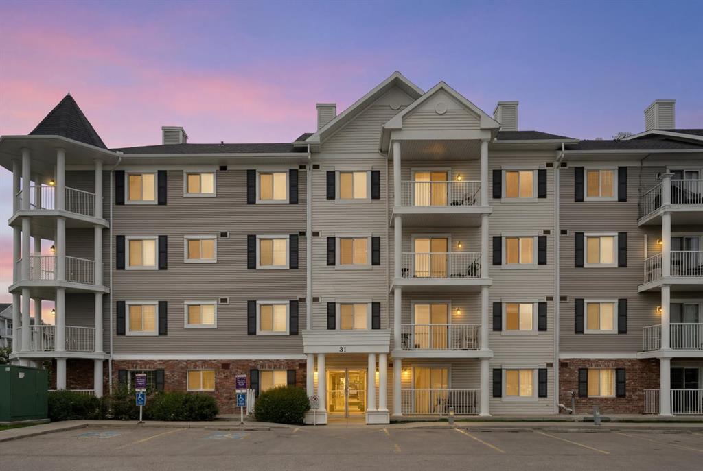 4314, 31 Country Village Manor NE, A2319181, Alberta,