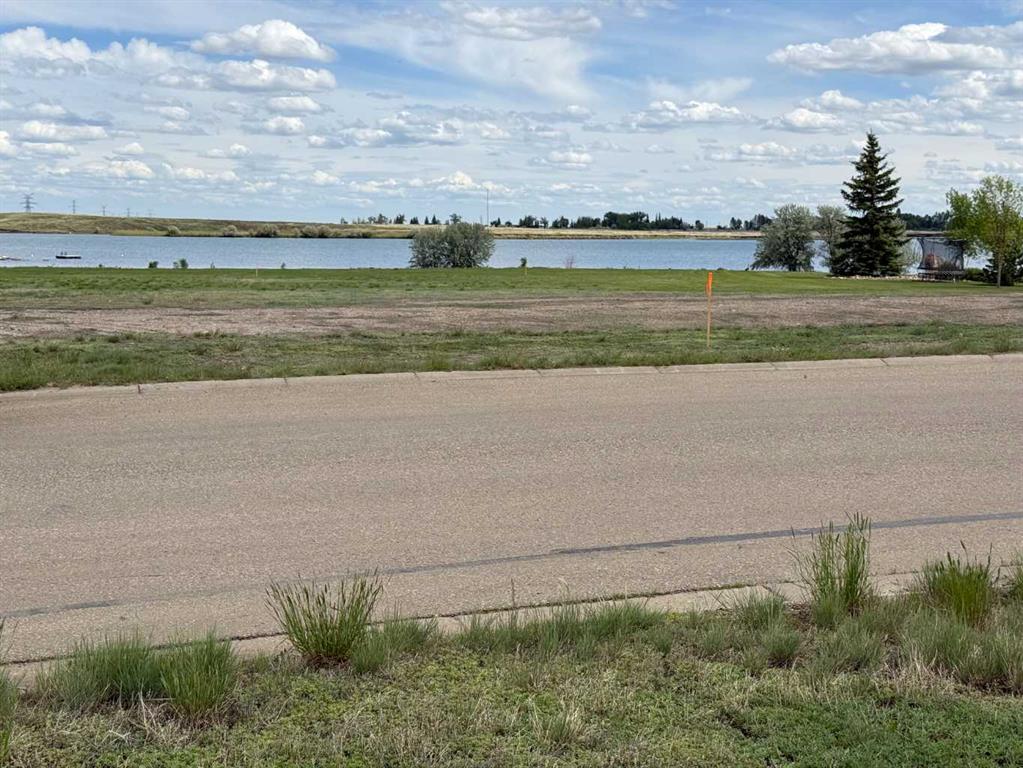 27 Kingfisher Estates , A2319385, Alberta,