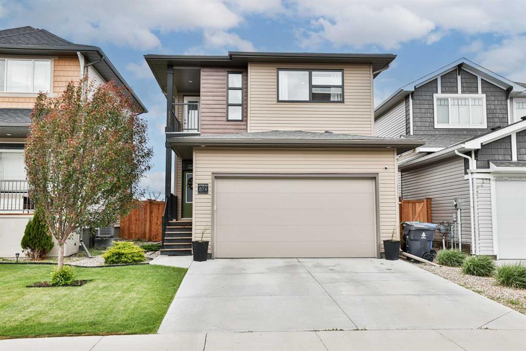 874 Greywolf Run N, A2319439, Alberta,