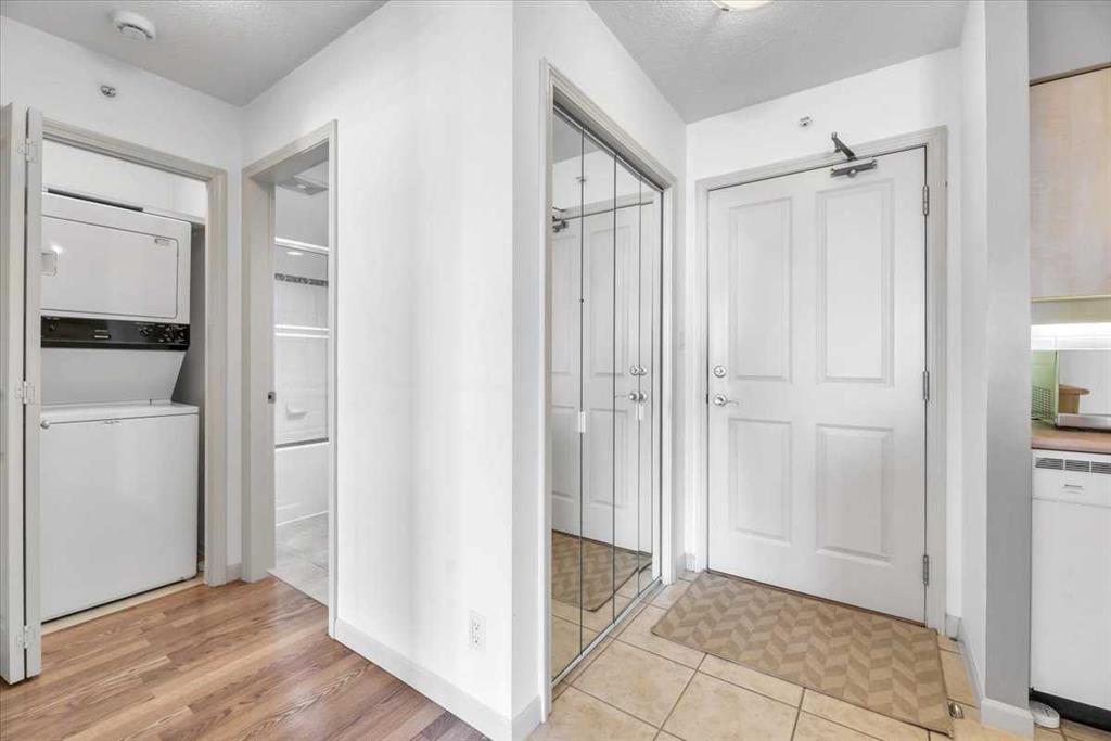 Fifth View of 804, 650 10 Street SW, Downtown West End, Calgary, Alberta, T2P 5G4