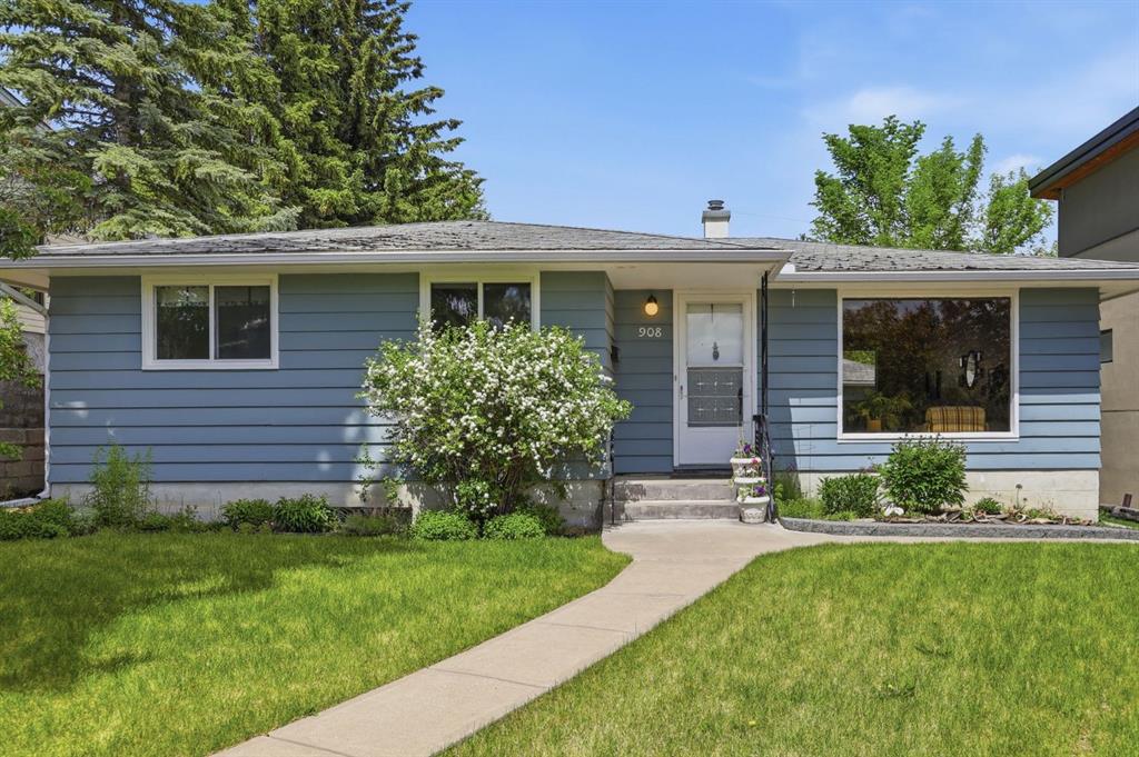 Third View of 908 30 Avenue NW, Cambrian Heights, Calgary, Alberta, T2K 0A1