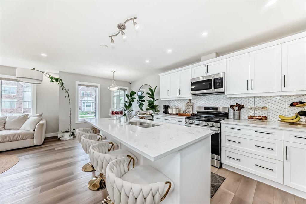 Fifth View of 8 Yorkville Link SW, Yorkville, Calgary, Alberta, T2X4K4