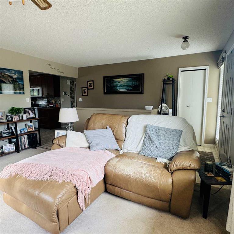 Fifth View of 705 10 Avenue SE, Central High River, High River, Alberta, T1V 1K3