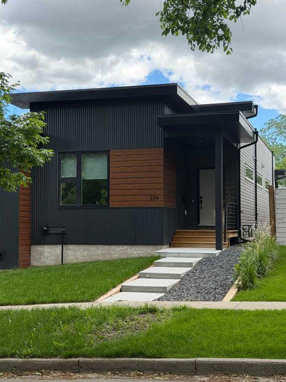 929 9 Street S, A2319562, Alberta,