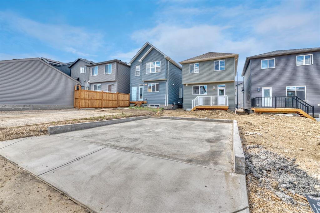 Fifth View of 152 Annette Villas NW, Glacier Ridge, Calgary, Alberta, T3R 2B5