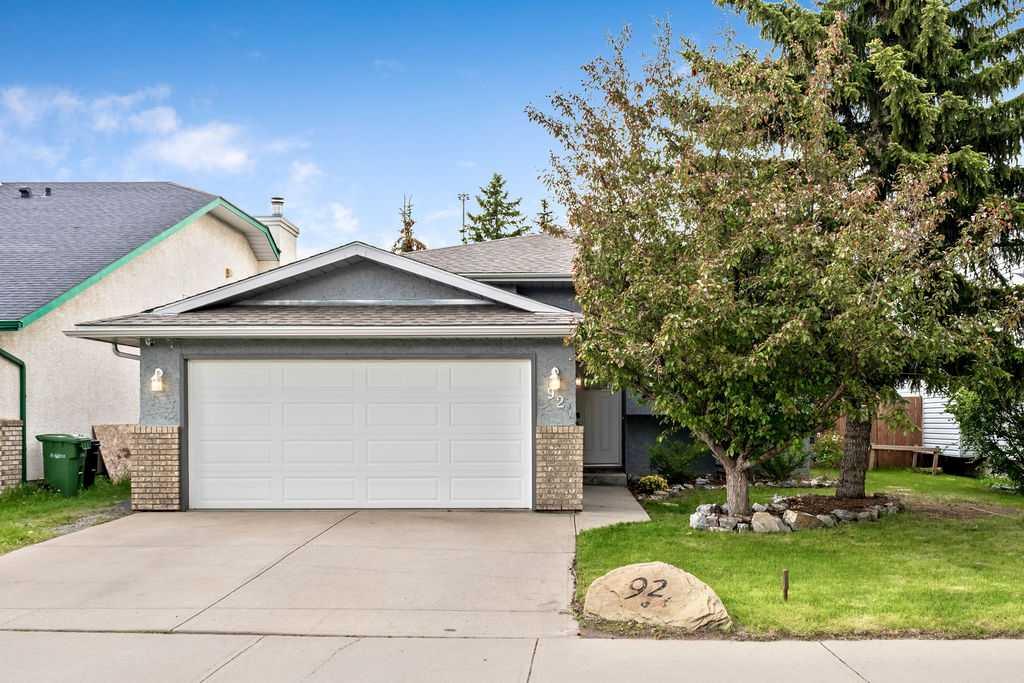 92 Waterstone Crescent SE, A2319679, Alberta,