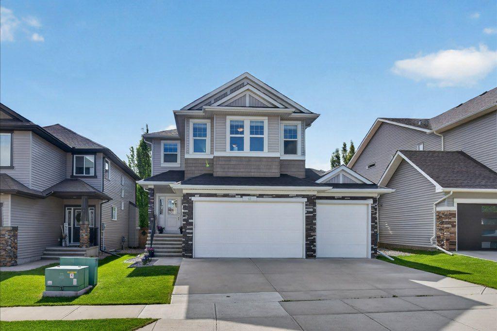 MLS® listing #111943508 for sale located at 41 Drake Landing Loop 