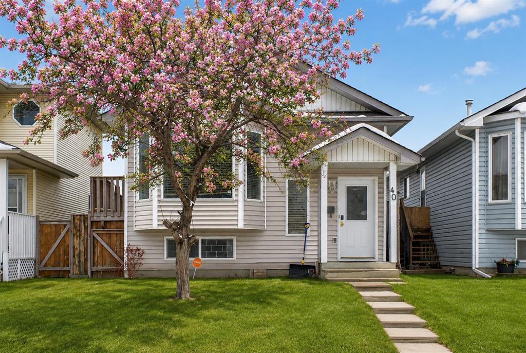 40 Erin Circle SE, A2319701, Alberta,