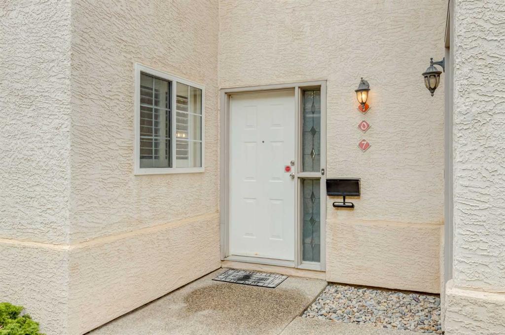 Fourth View of 107 Patterson View SW, Patterson, Calgary, Alberta, T3H 3J9
