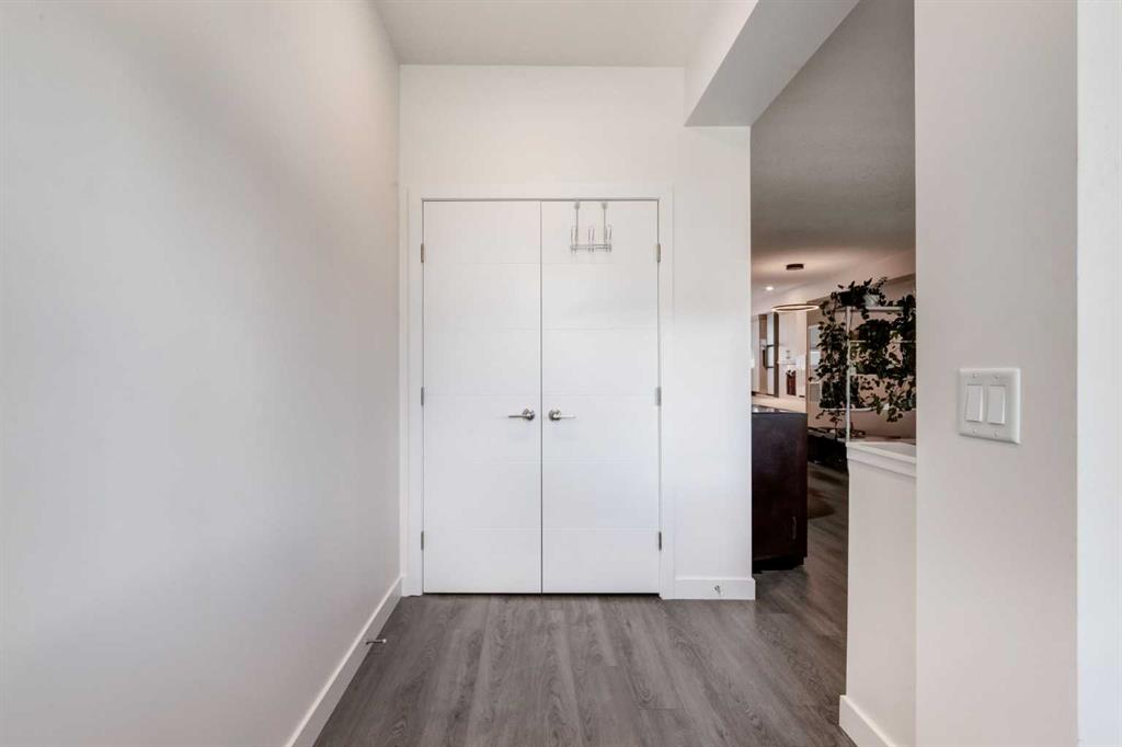 Fourth View of 193 Ambleton Drive NW, Moraine, Calgary, Alberta, T3P 1W7