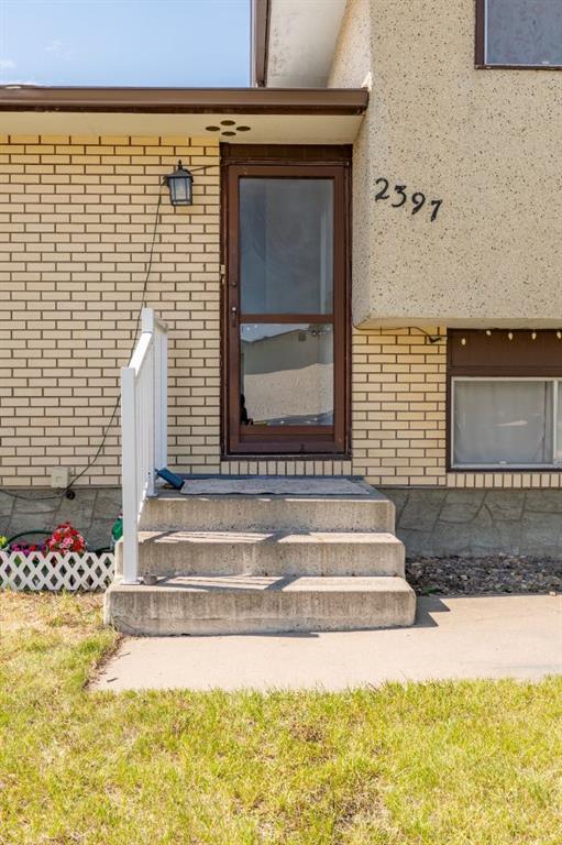 Fourth View of 2397 24 Street SE, Crestwood-Norwood, Medicine Hat, Alberta, T1B1B1