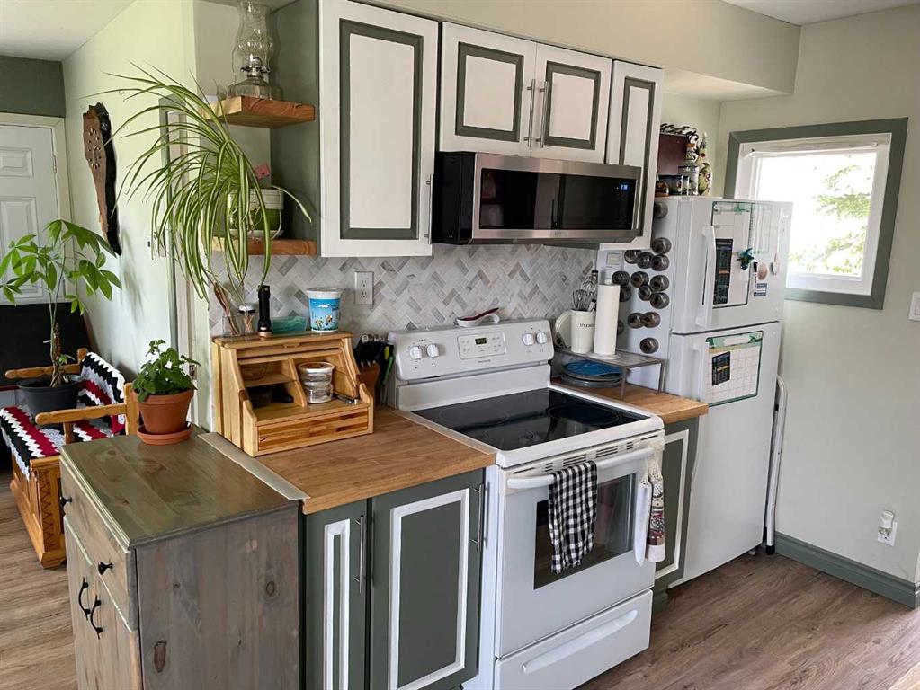 Fifth View of 932 4 Avenue , NONE, Hines Creek, Alberta, T0H 2A0