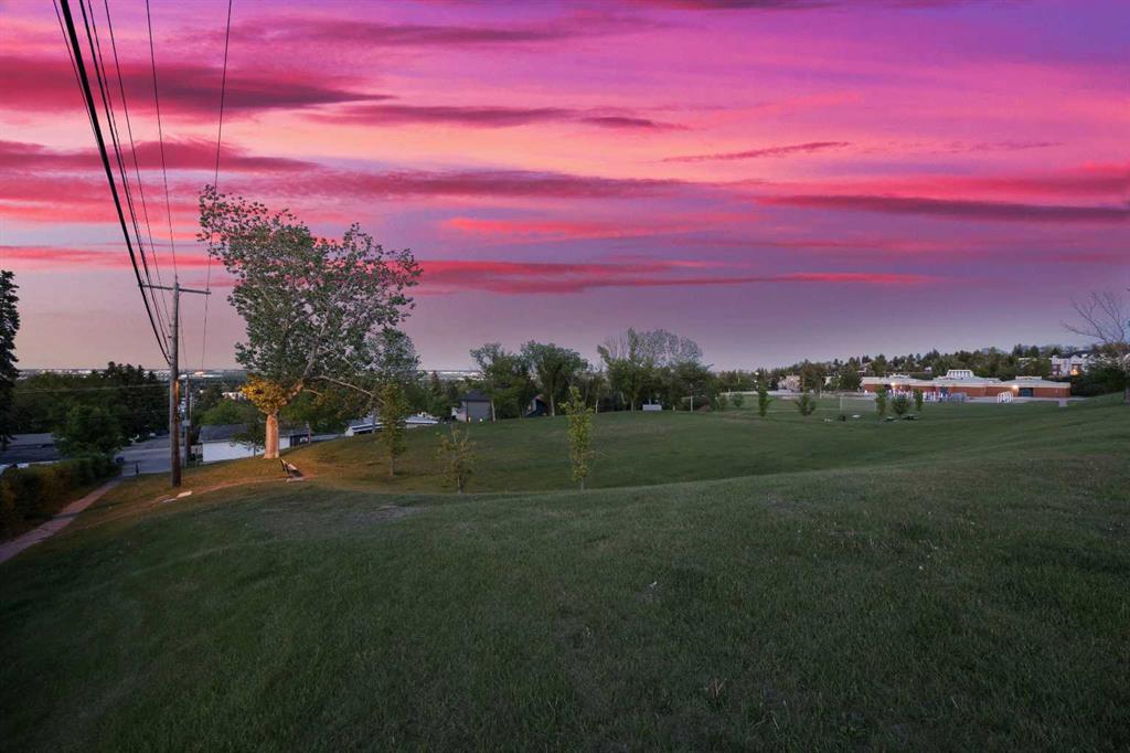 Third View of 7035 Huntercrest Road NW, Huntington Hills, Calgary, Alberta, T2K 4J9