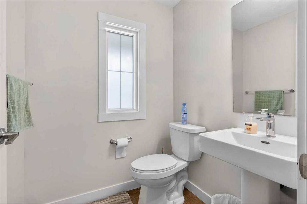 Fifth View of 55 Herron Street NE, Livingston, Calgary, Alberta, T3P 1Z1
