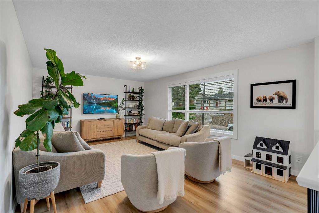 Fourth View of 6256 Silver Springs Hill NW, Silver Springs, Calgary, Alberta, T3B 3E6