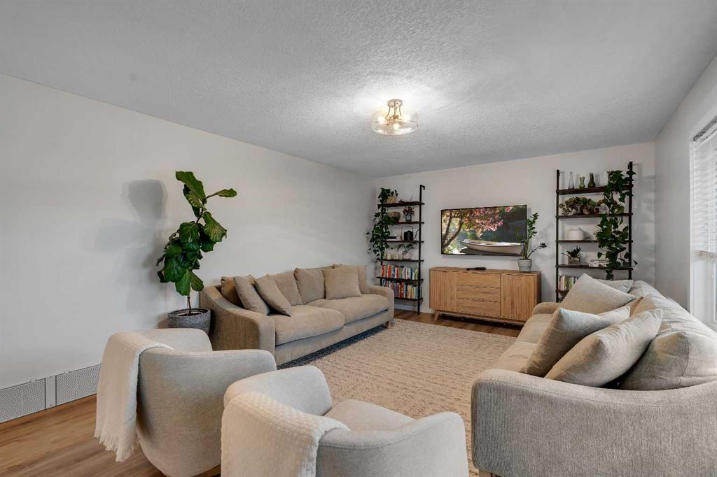 Fifth View of 6256 Silver Springs Hill NW, Silver Springs, Calgary, Alberta, T3B 3E6