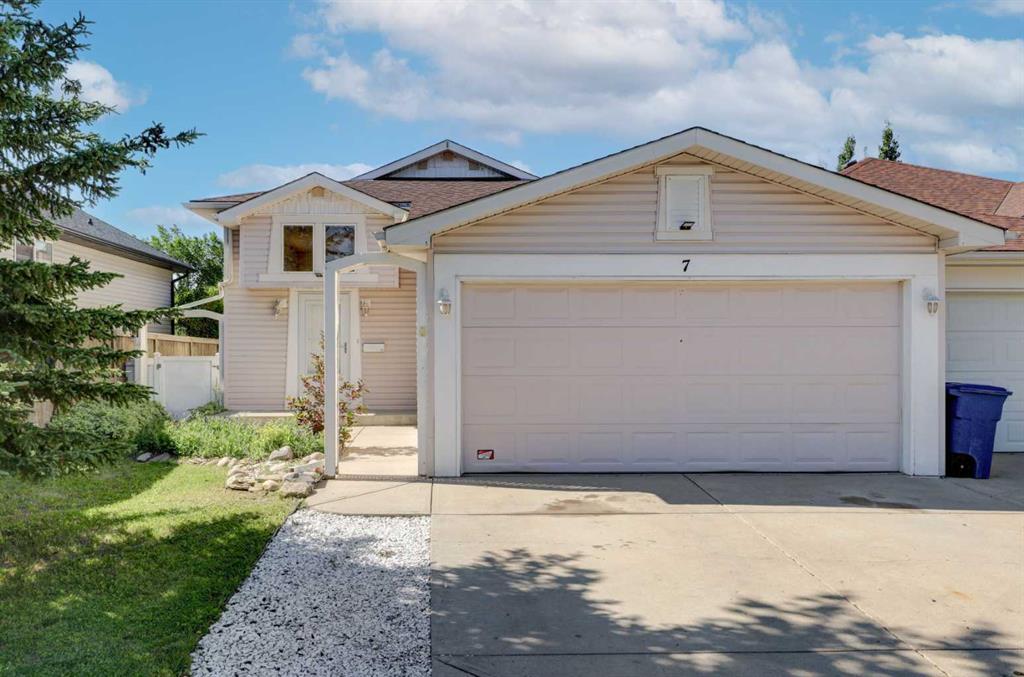7 Canoe Close , A2320035, Alberta,