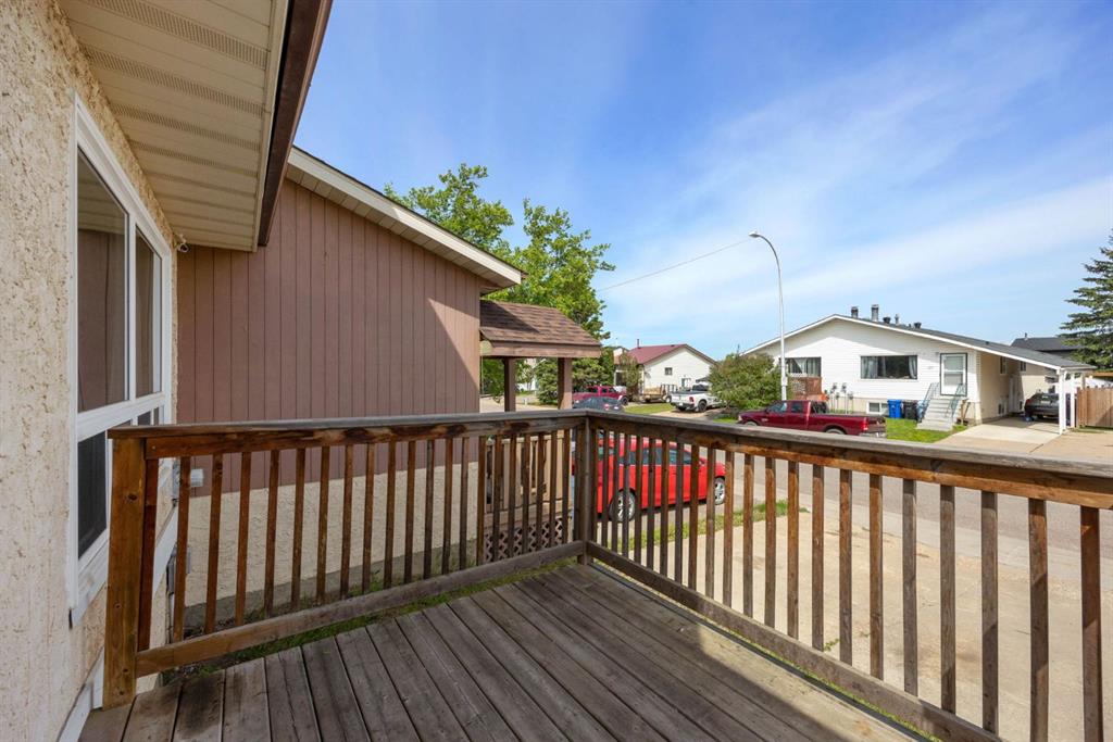 Fourth View of 121 Erindale Road , Thickwood, Fort McMurray, Alberta, T9H 4N4