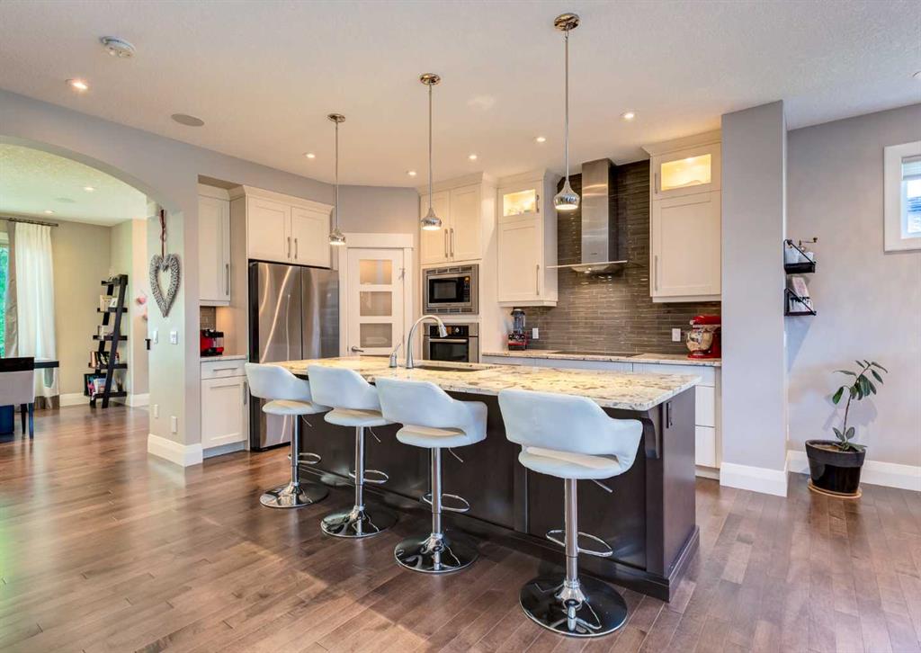 Third View of 2039 45 Avenue SW, Altadore, Calgary, Alberta, T2T 2P6