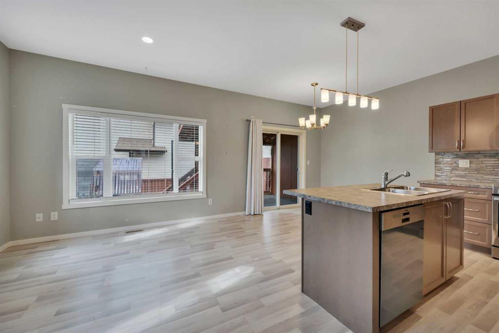 Fourth View of 1002 Minto Street , NONE, Penhold, Alberta, T0M 1R0