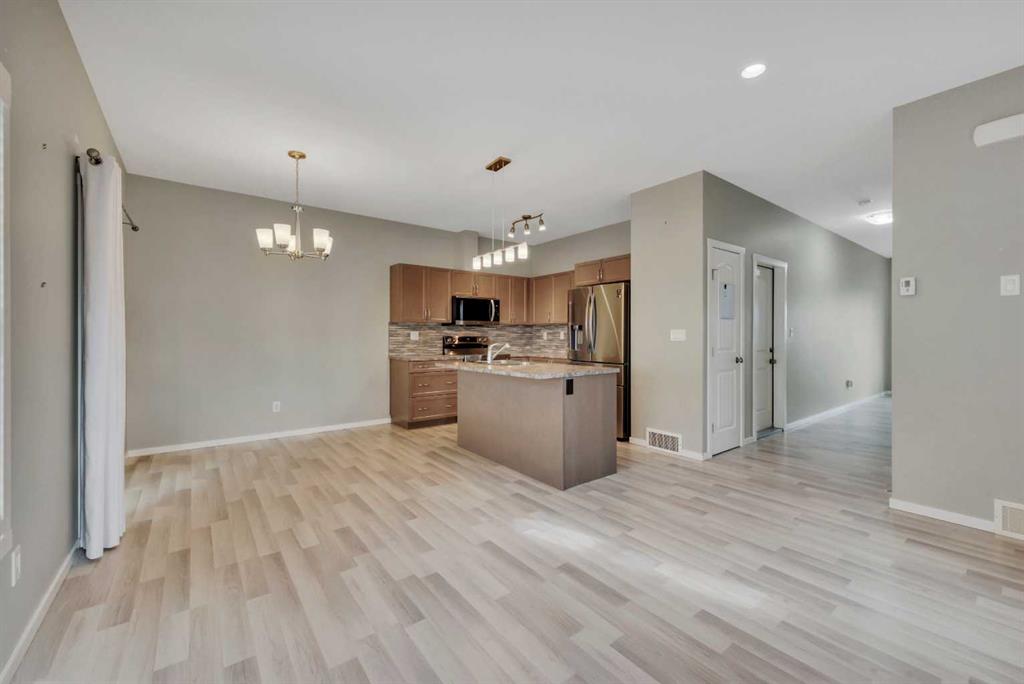 Fifth View of 1002 Minto Street , NONE, Penhold, Alberta, T0M 1R0