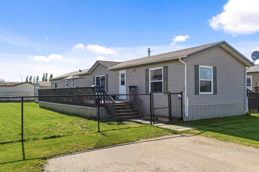 Second View of 39 Keystone Crossing , NONE, Whitecourt, Alberta, T7S 0B3