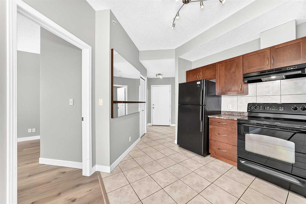 Third View of 1016, 1053 10 Street SW, Beltline, Calgary, Alberta, T2R 1S6