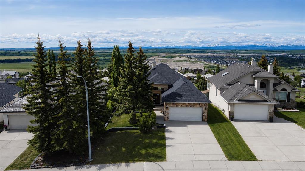 321 Gleneagles View , A2320169, Alberta,