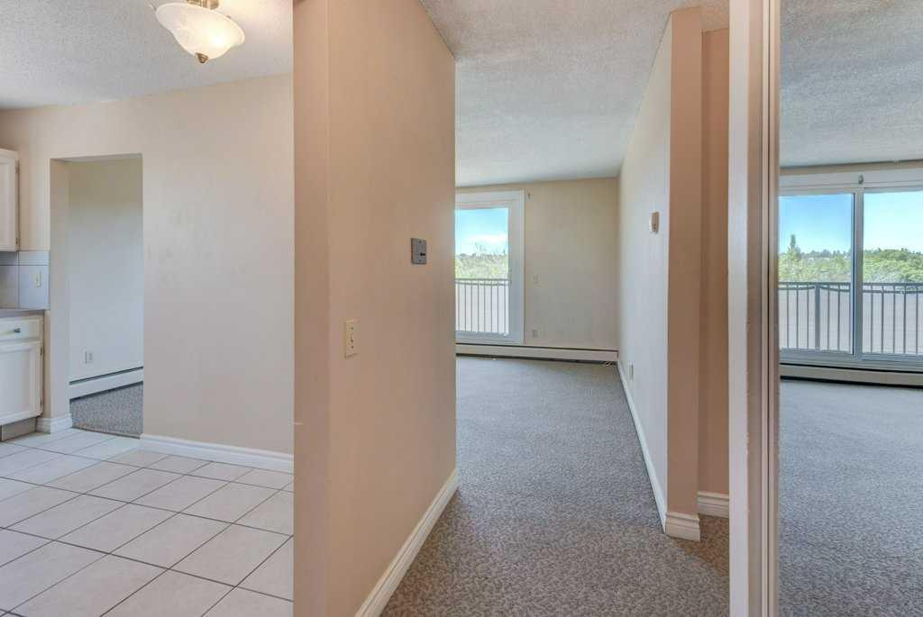 Fourth View of 43, 1703 11 Avenue SW, Sunalta, Calgary, Alberta, T3K 1J5