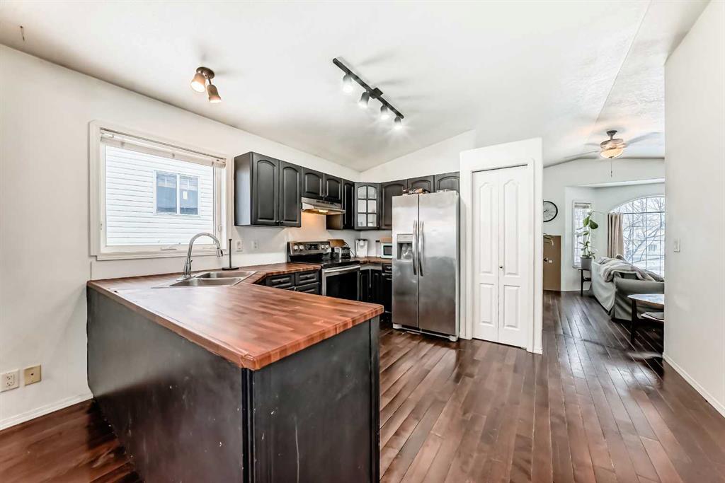 Fourth View of 29 Duval Crescent , Davenport, Red Deer, Alberta, T4R 2Y6