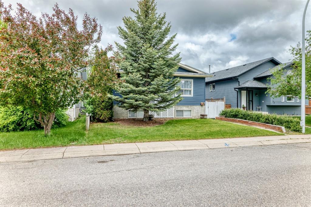 35 Green Meadow Crescent , A2320236, Alberta,