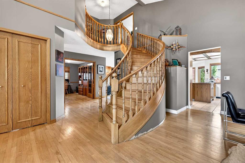 Fourth View of 1387 Sunwood Road SE, Sundance, Calgary, Alberta, T2X 2L5