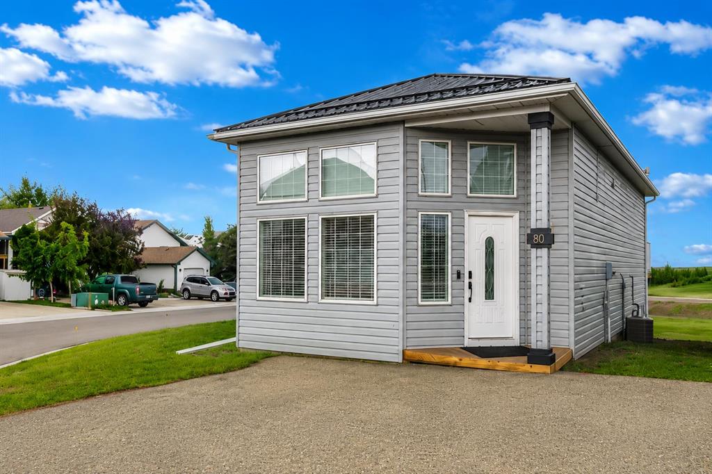 80 White Pelican View , A2320346, Alberta,