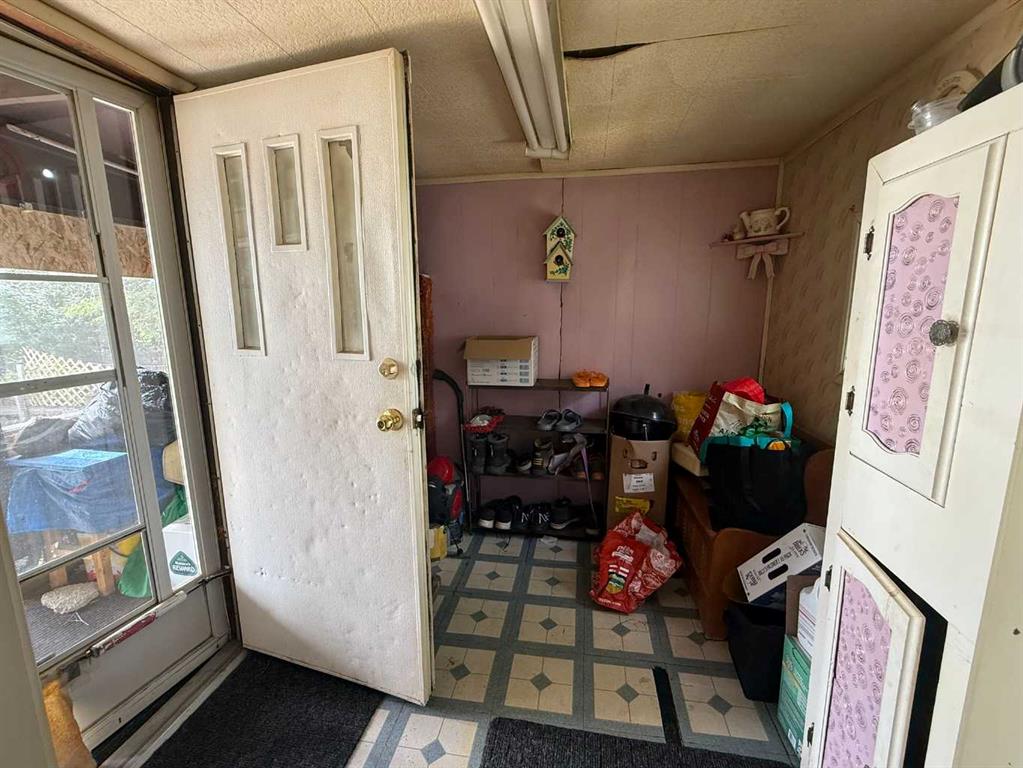 Fifth View of 318 Railway Avenue W, NONE, Hanna, Alberta, T0J 1P0