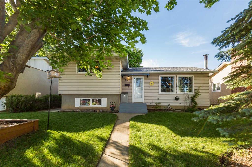 57 Honeysuckle Road N, A2320367, Alberta,