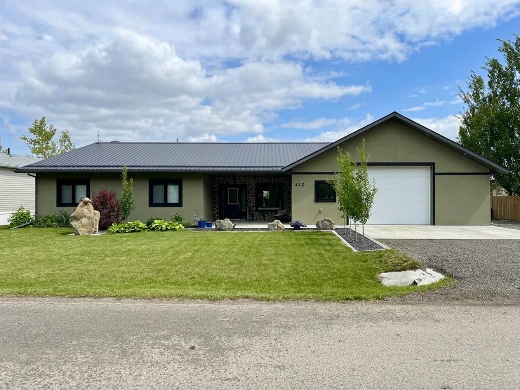 412 Queen Avenue , A2320375, Alberta,