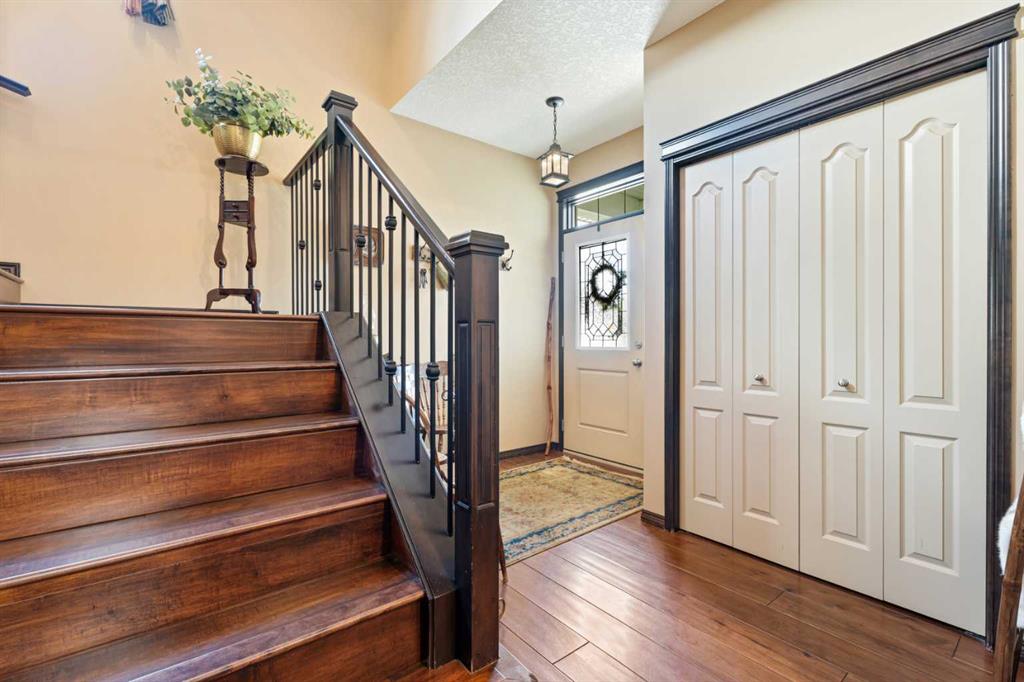 Fifth View of 100 Brightoncrest Terrace SE, New Brighton, Calgary, Alberta, T2Z 0Z8