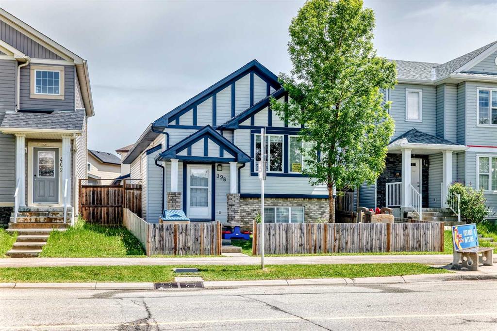 398 MARTINDALE Drive NE, A2320516, Alberta,