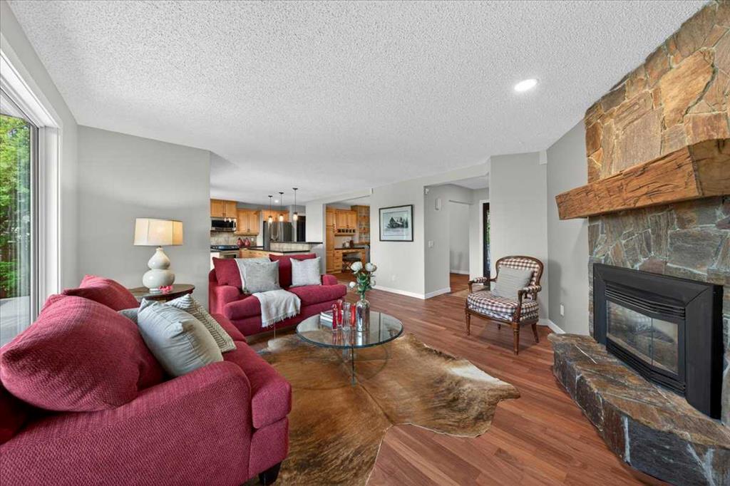 Fifth View of 127 Pump Hill Crescent SW, Pump Hill, Calgary, Alberta, T2V 4L9