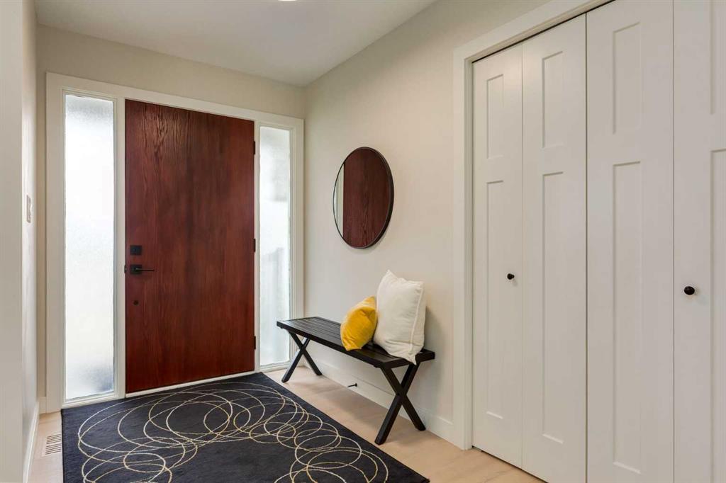 Third View of 956 Midridge Drive SE, Midnapore, Calgary, Alberta, T2X 1J5