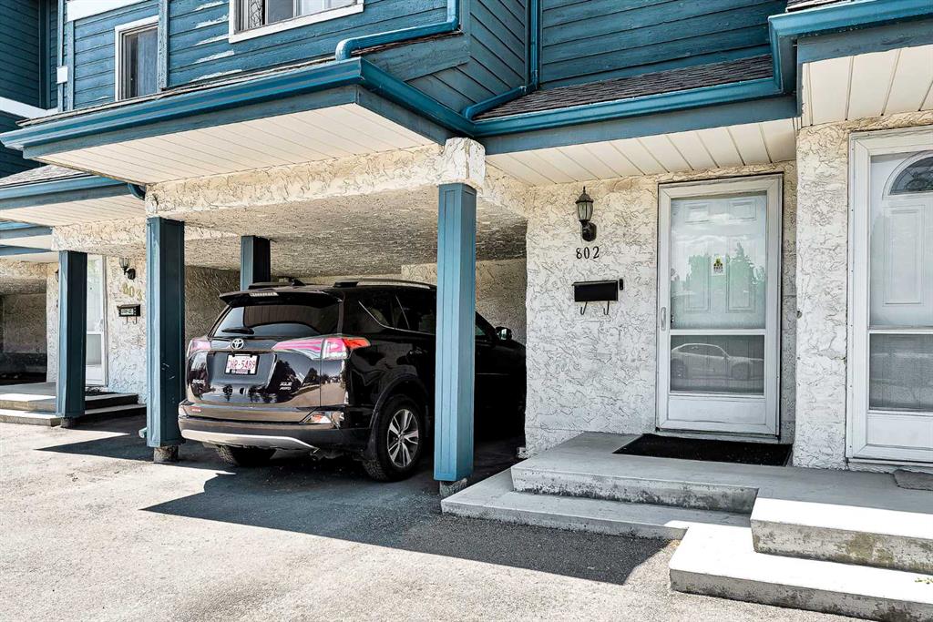 Fourth View of 802, 919 38 Street NE, Marlborough, Calgary, Alberta, T2A6E1