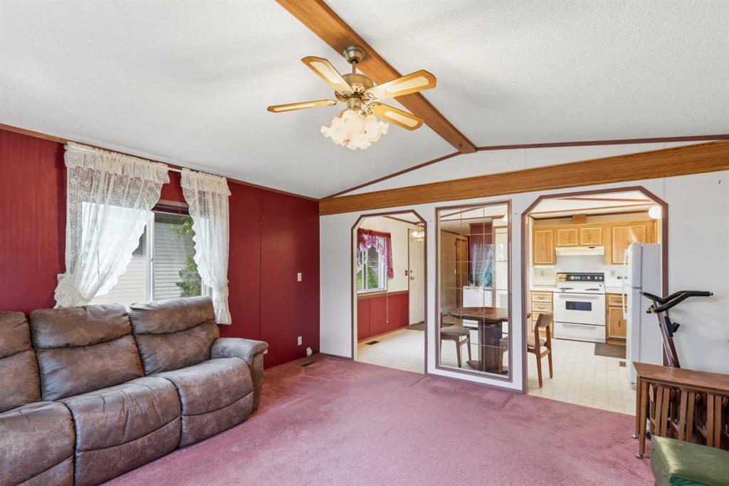 Fifth View of 9708 104 Avenue , N/A, Clairmont, Alberta, T8X 5E7