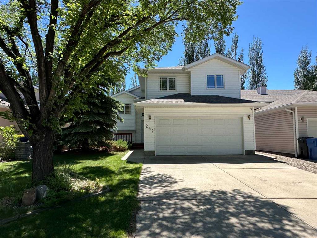 252 Red Crow Boulevard W, A2320580, Alberta,