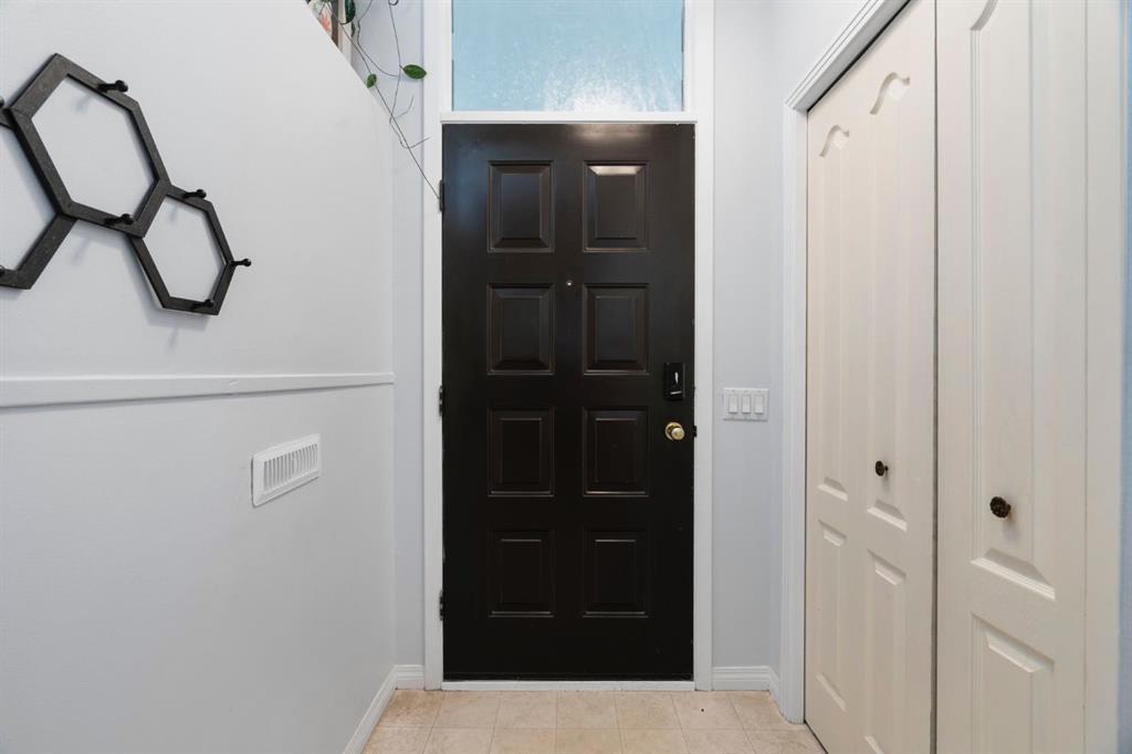 Third View of 11, 3302 50 Street NW, Varsity, Calgary, Alberta, T3A 2C6